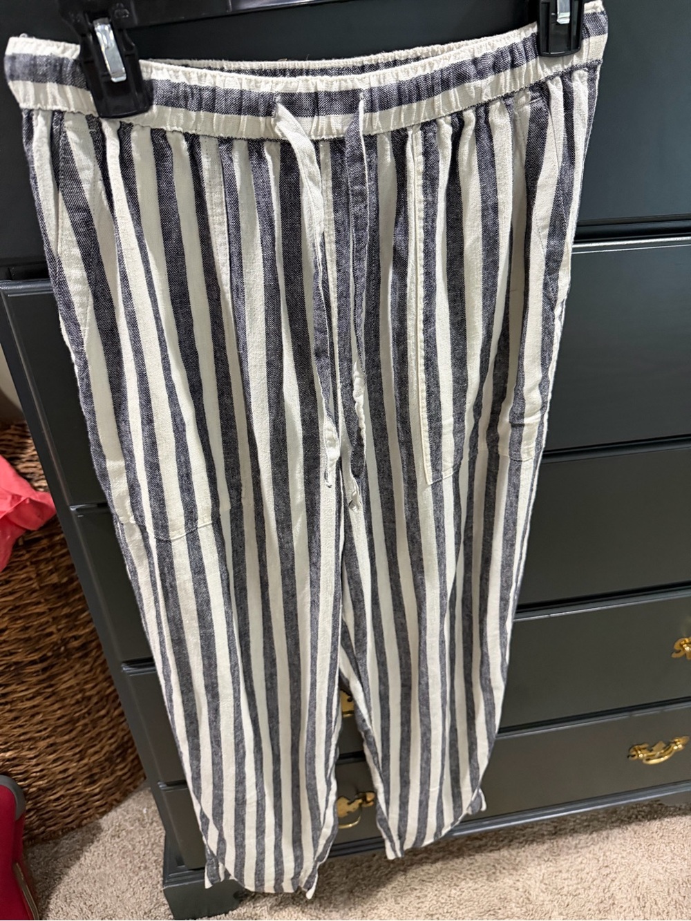 Universal Thread Women's Vertical Stripe Straight Leg Pants - Navy & White